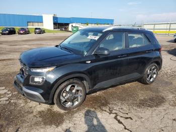  Salvage Hyundai VENUE