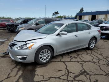  Salvage Nissan Altima