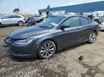  Salvage Chrysler 200