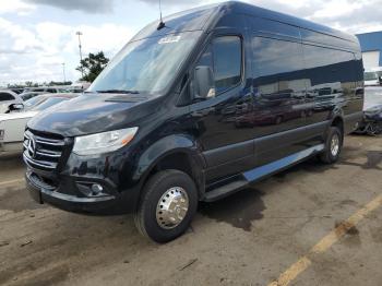  Salvage Mercedes-Benz Sprinter