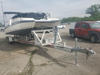  Salvage Bayliner Boat