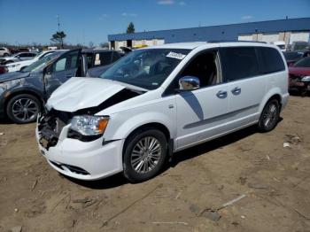  Salvage Chrysler Minivan