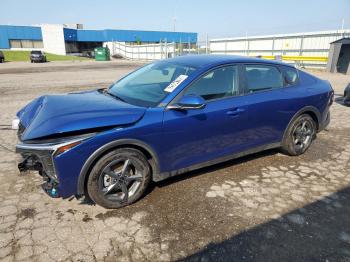  Salvage Kia K4 Lx