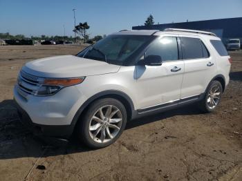  Salvage Ford Explorer