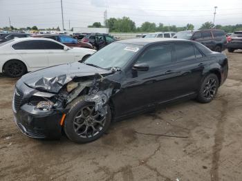  Salvage Chrysler 300