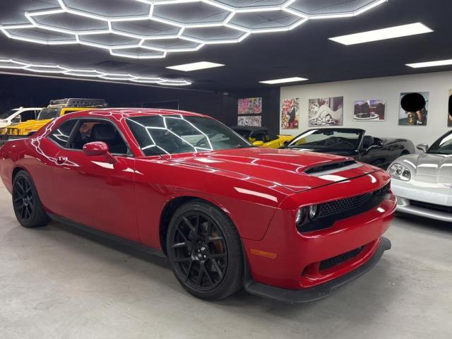  Salvage Dodge Challenger