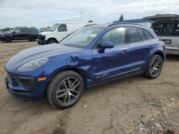  Salvage Porsche Macan Base