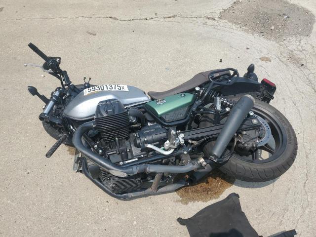  Salvage Moto Guzzi V7 Stone