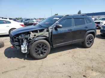  Salvage Jeep Cherokee
