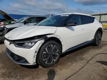 Salvage Kia EV6