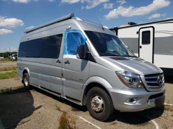  Salvage Roadtrek Motorhomes E Trek