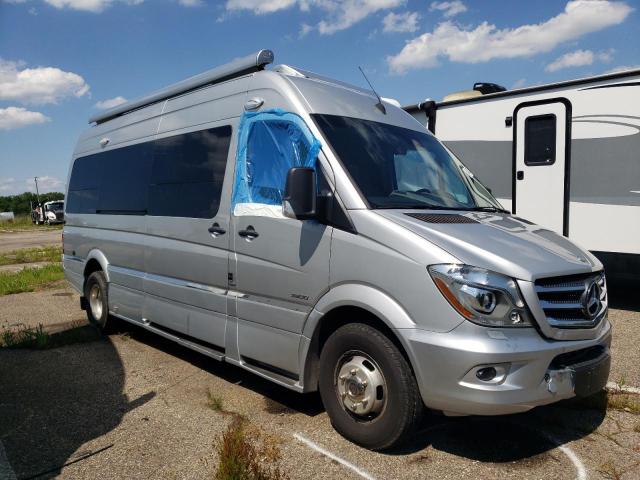  Salvage Roadtrek Motorhomes E Trek