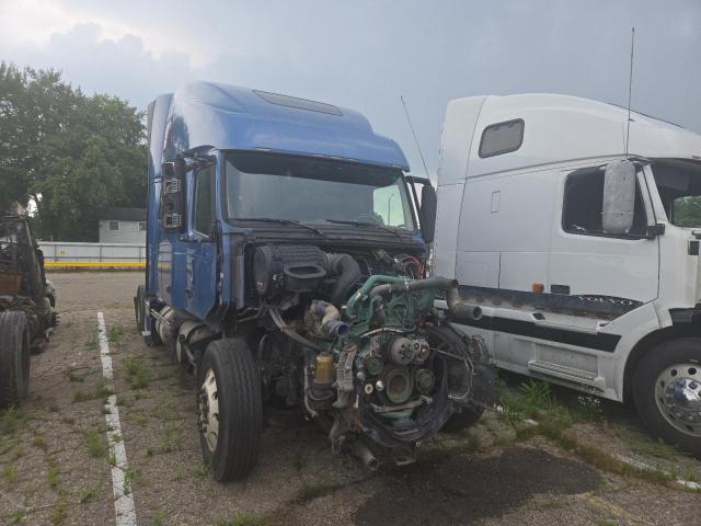  Salvage Volvo Vnl
