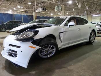  Salvage Porsche Panamera
