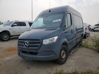  Salvage Mercedes-Benz Sprinter