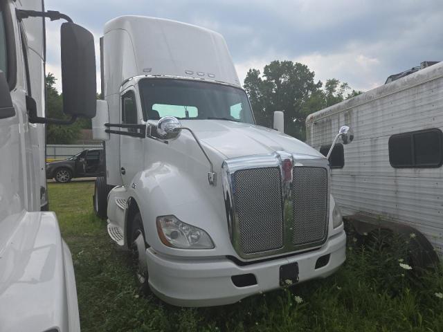  Salvage Kenworth T680
