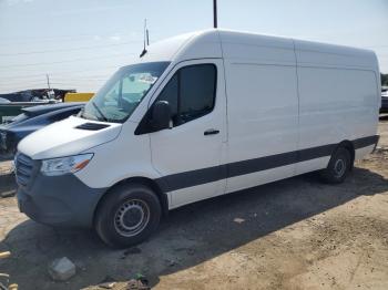  Salvage Mercedes-Benz Sprinter