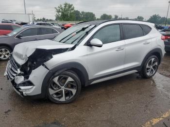  Salvage Hyundai TUCSON