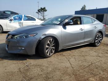  Salvage Nissan Maxima