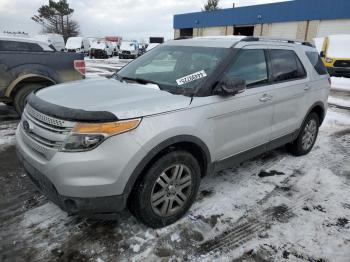  Salvage Ford Explorer