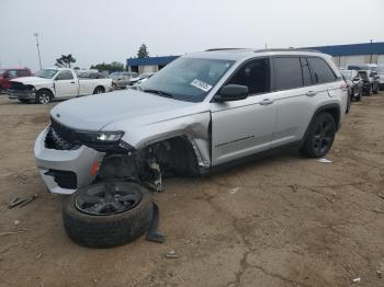  Salvage Jeep Grand Cherokee