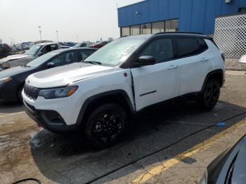  Salvage Jeep Compass