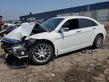  Salvage Chrysler 200