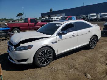  Salvage Ford Taurus