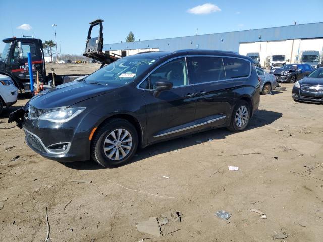  Salvage Chrysler Pacifica