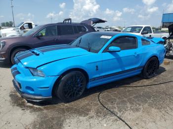  Salvage Ford Mustang