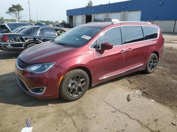  Salvage Chrysler Pacifica
