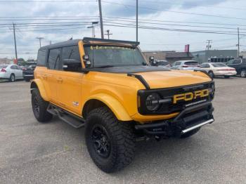  Salvage Ford Bronco