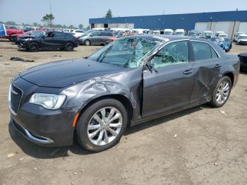  Salvage Chrysler 300