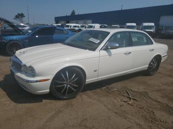  Salvage Jaguar XJ