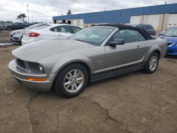  Salvage Ford Mustang