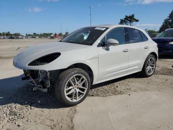  Salvage Porsche Macan Base