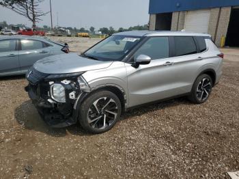  Salvage Mitsubishi Outlander