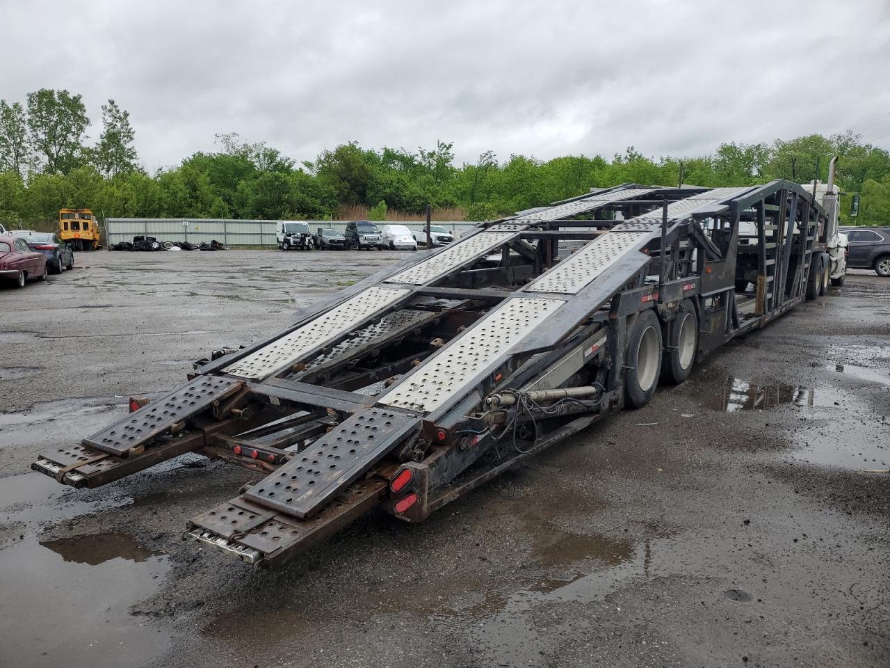 Freightliner Columbia 1 Columbia Image 3