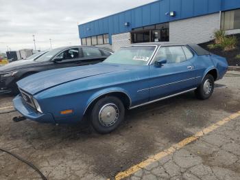  Salvage Ford Mustang
