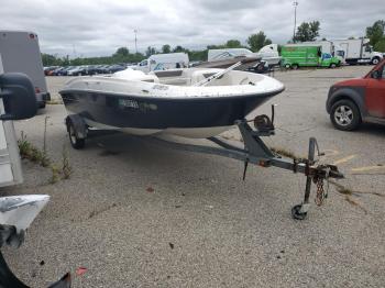  Salvage Bayliner Boat