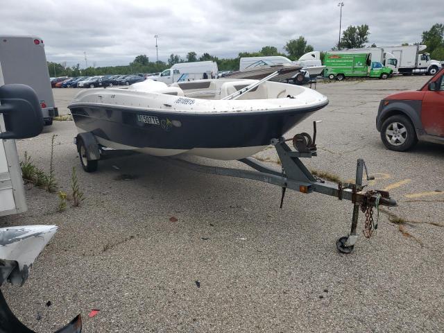  Salvage Bayliner Boat