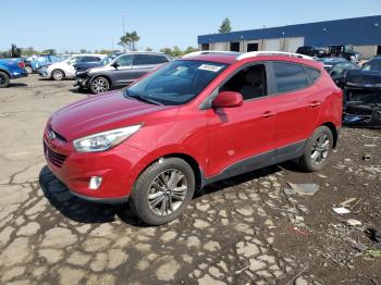  Salvage Hyundai TUCSON