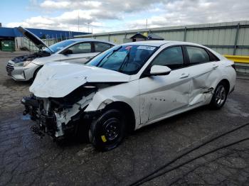  Salvage Hyundai ELANTRA