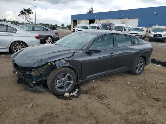  Salvage Kia K4 Lx