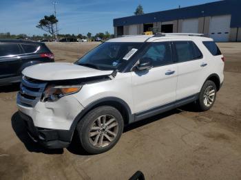  Salvage Ford Explorer