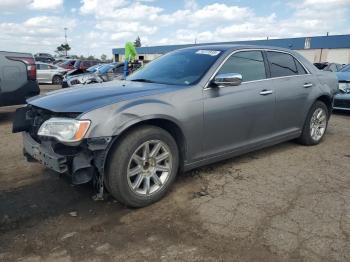  Salvage Chrysler 300