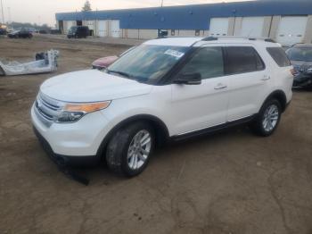  Salvage Ford Explorer