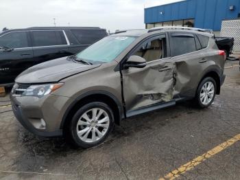  Salvage Toyota RAV4