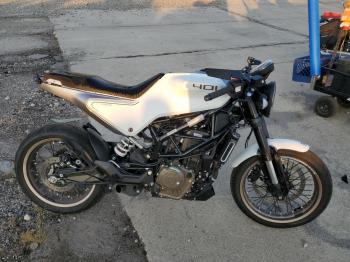  Salvage Husqvarna Vitpilen 4