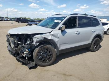  Salvage Kia Telluride